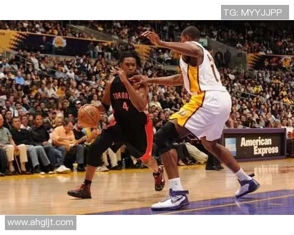 2010年3月10日湖人与猛龙的激烈对决回顾与精彩瞬间分析 2010年3月10日湖人与猛龙的激烈对决回顾与精彩瞬间分析